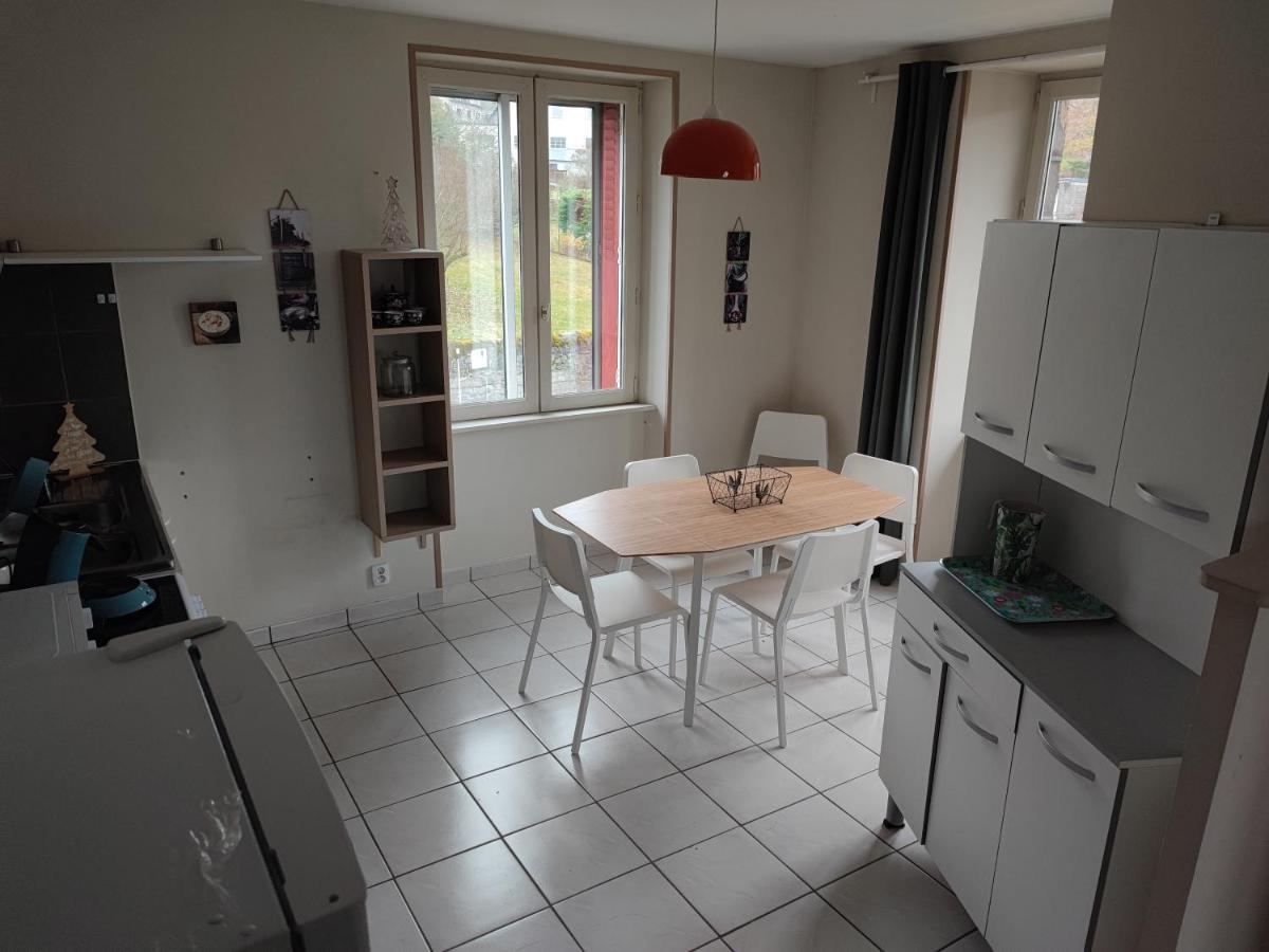 Appartement F3, 3 pers - proche centre historique à Besse-et-Saint-Anastaise Extérieur photo
